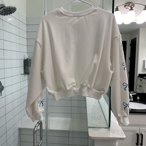 Sweatpant set with Blue Bow Accents - Picture 5 of 7